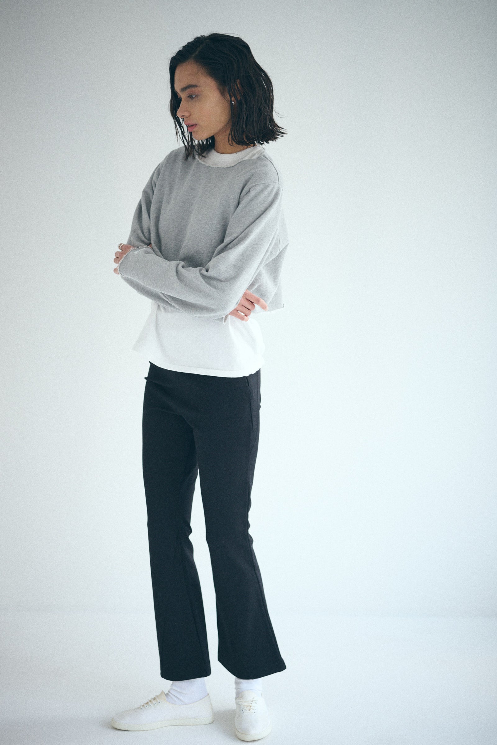 トップス SEA LIGHT SWEAT CROP TOPS 240116_SEA026524_1600x.jpg?v=