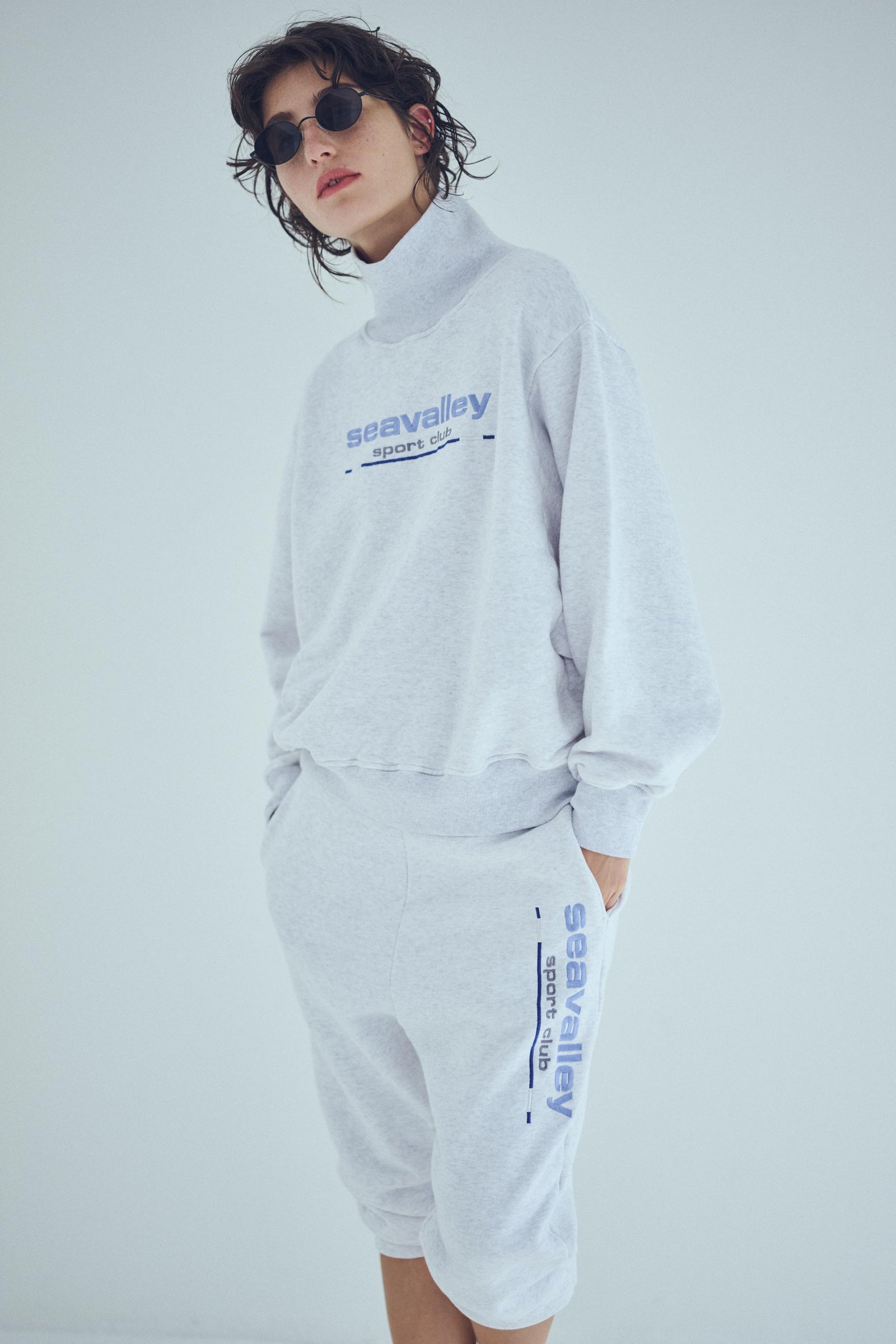 SEA SEAVALLEY SPORT CLUB CROPPED SWEATPANTS