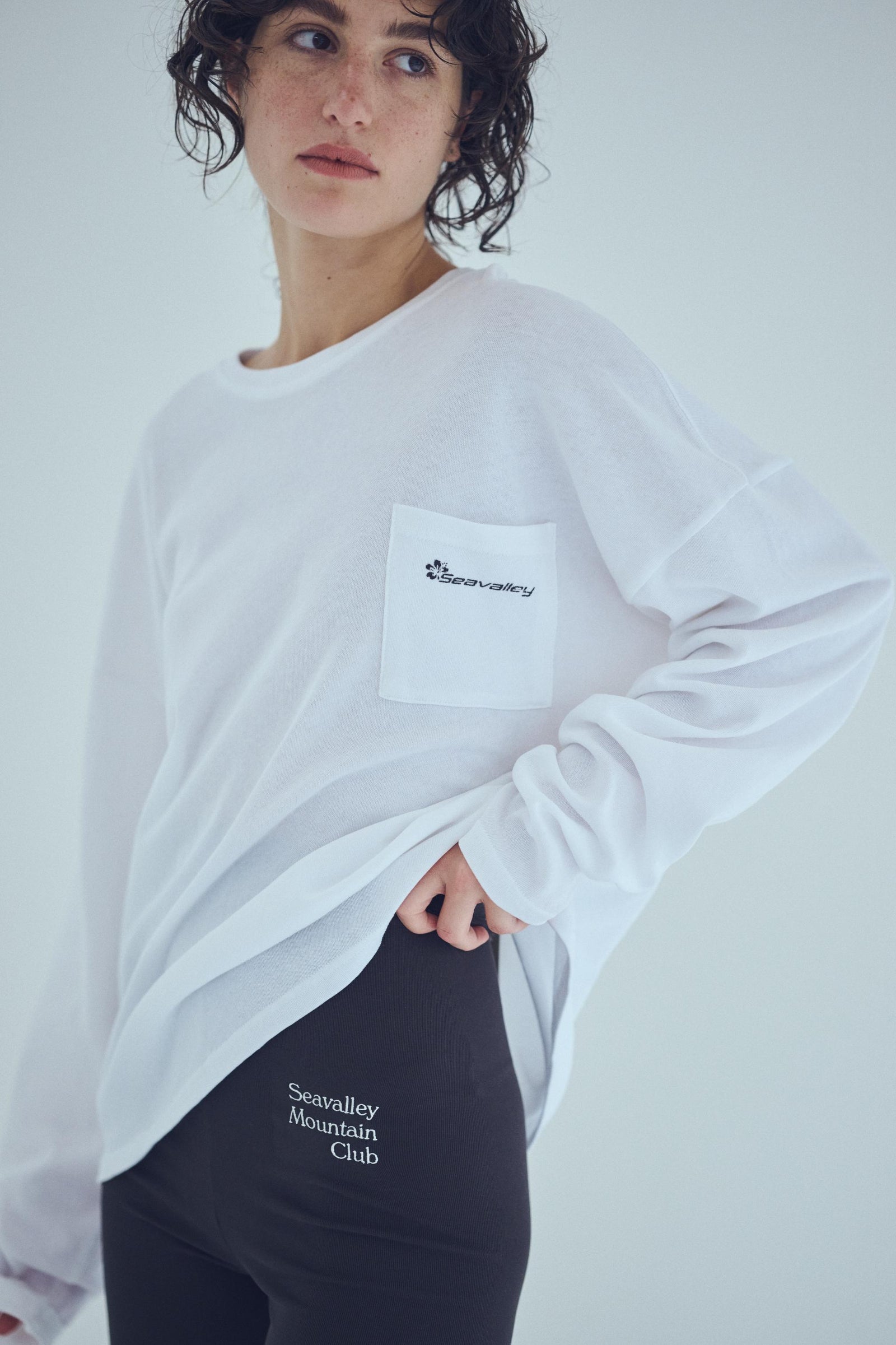SEA GRAPHIC L/S POCKET TEE (Hibiscus Seavalley)