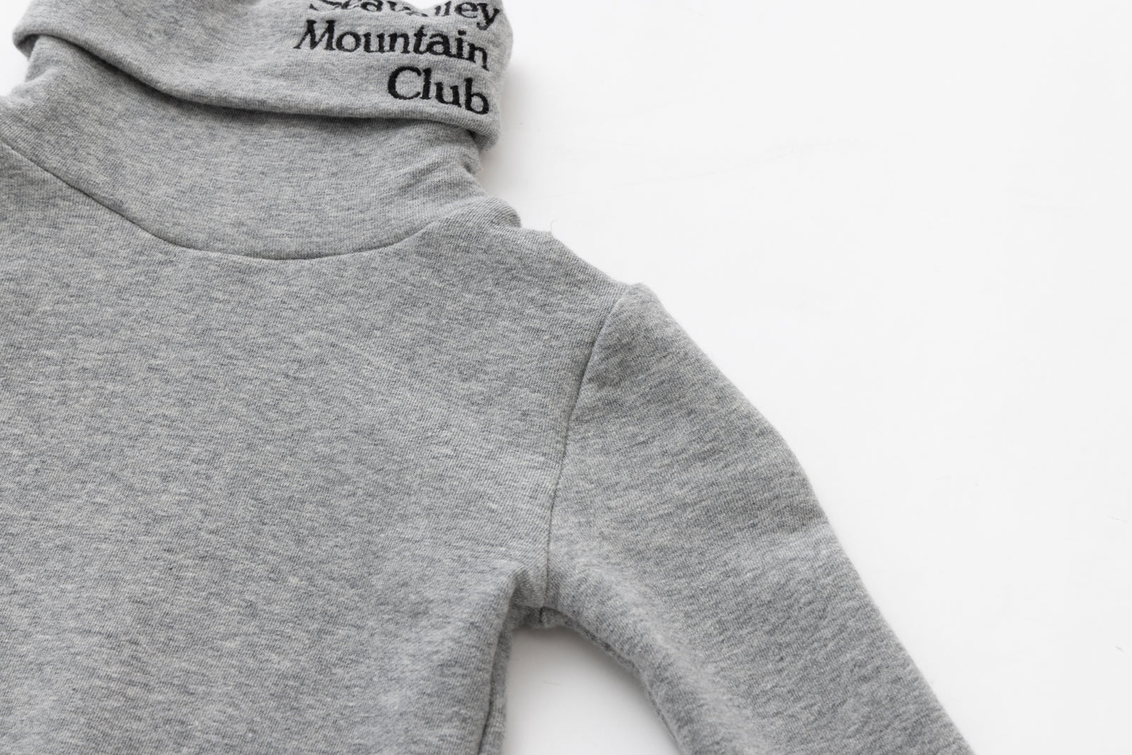 SEA CHIBI ”Seavalley Mountain Club” TURTLE NECK TOP