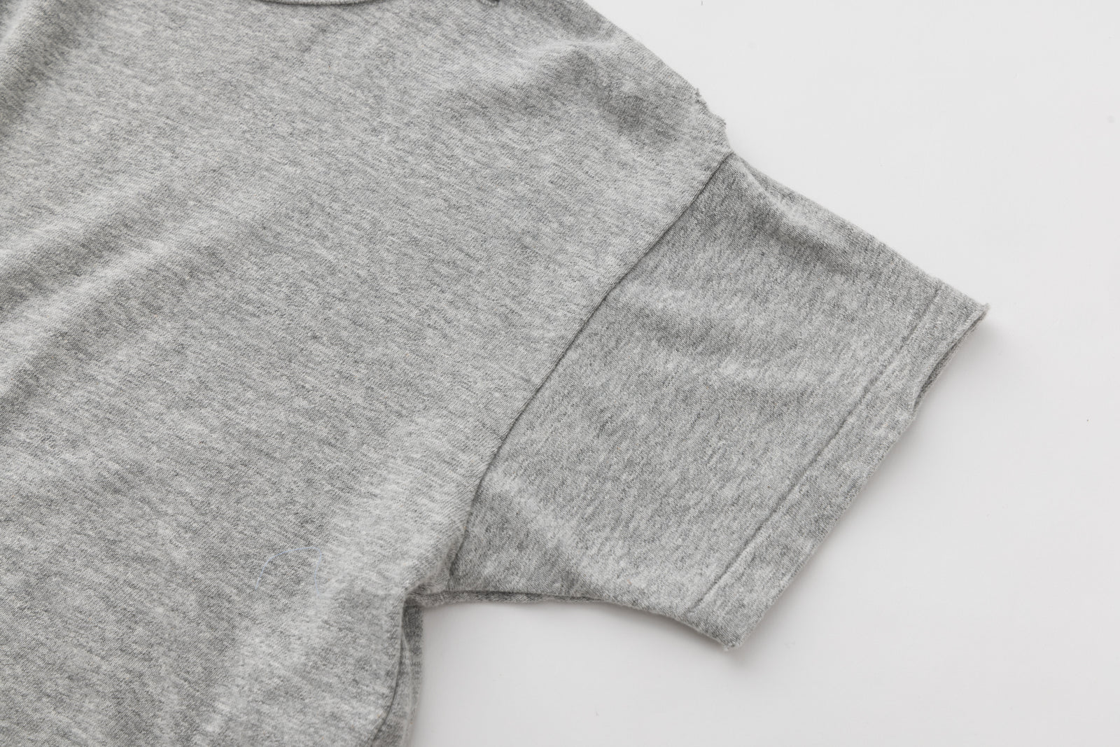 VINTAGE 88 DAMAGED SHORT LACE TEE – SEA