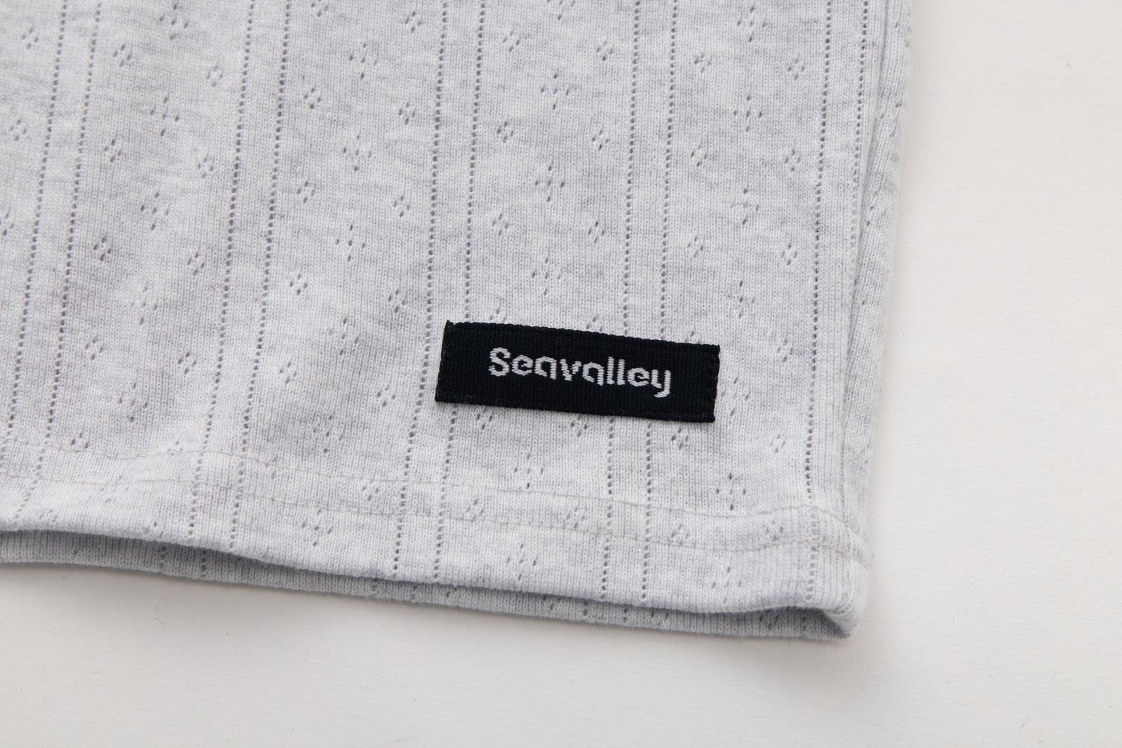 SEA EYELET RIBBED V-NECK HENLEY L/S TEE