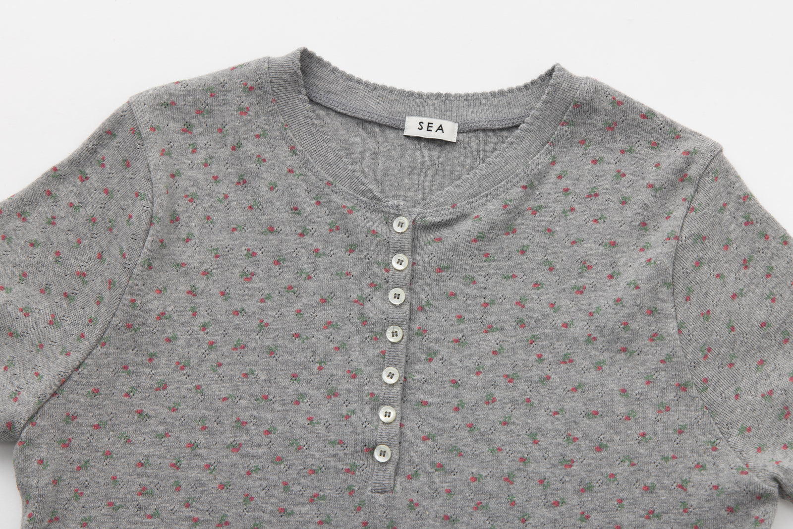 SEA FLORAL EYELET HENLEY-NECK H/S TEE