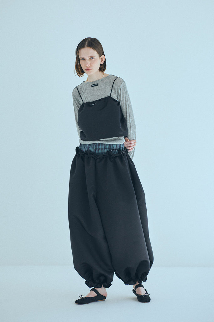 パンツ SEA HEAVY SATIN TROUSERS SEA_1116_e790af8f-e6e7-4309-