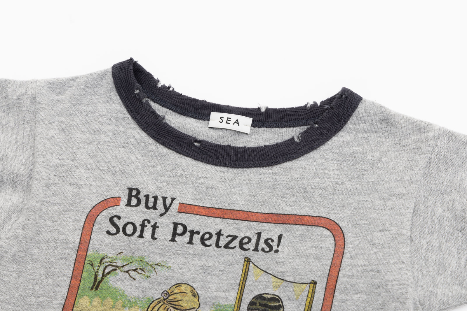 SEA CHIBI VINTAGE PRETZELS RINGER TEE